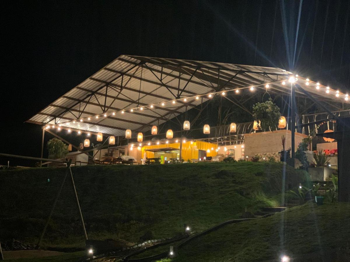 Adama Biohotel Calima Bagian luar foto
